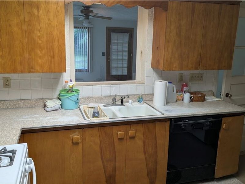 2921 Center Road , Saybrook, OH 44004 Photo 12