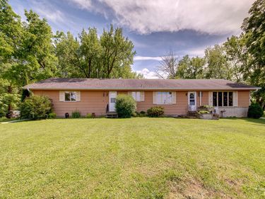 10760 100th Street W, Montgomery, MN 56069