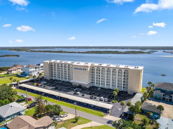 3606 S Peninsula Drive, Unit #102, Port Orange, FL 32127