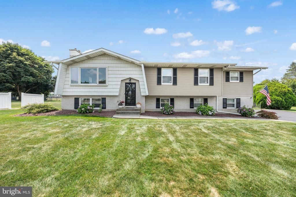 541 MOUNTAIN VIEW ROAD , NAZARETH, PA 18064