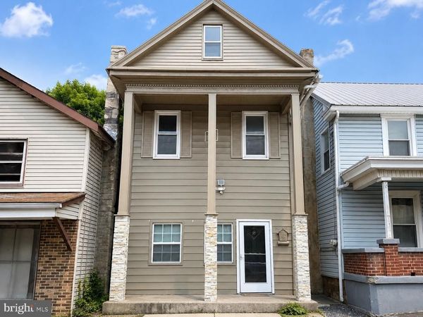 215 W MARKET STREET , WILLIAMSTOWN, PA 17098