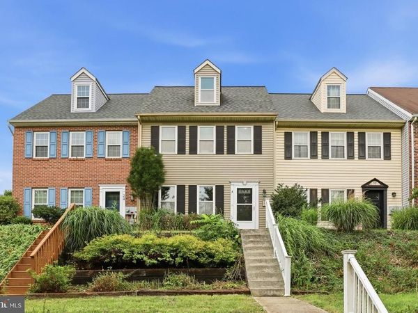 22 PENNWICK DRIVE , LITITZ, PA 17543