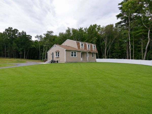 49 Academy Avenue, Atkinson, NH 03811