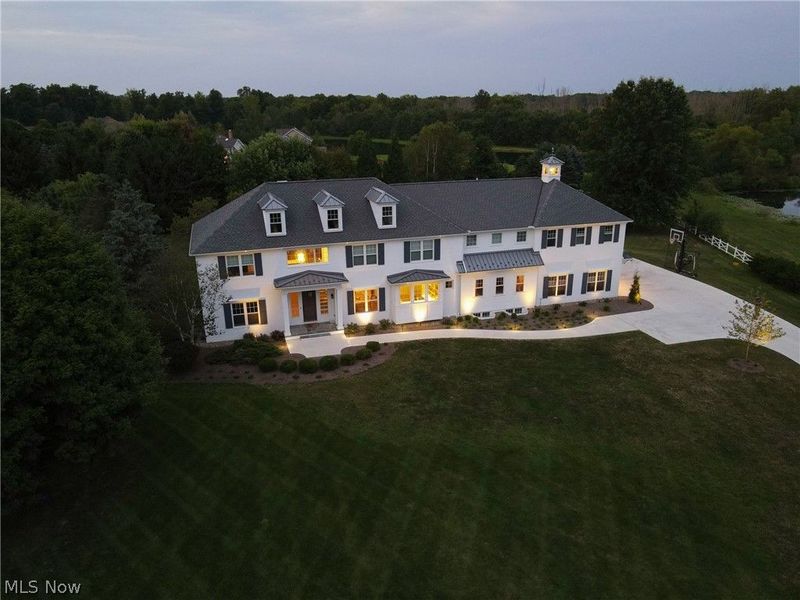9830 Greenway Trail, Chagrin Falls, OH 44023 Photo 1