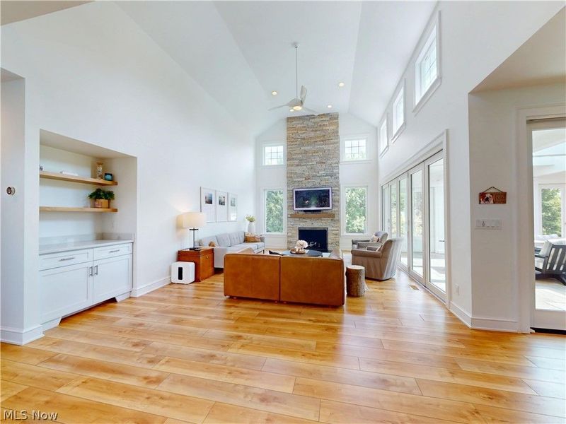 9830 Greenway Trail, Chagrin Falls, OH 44023 Photo 12