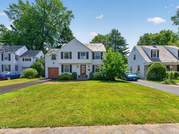 209 Colonial Avenue, Albany, NY 12208