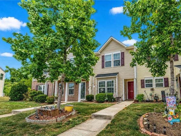 1166 Brooksridge Way , Whitsett, NC 27377