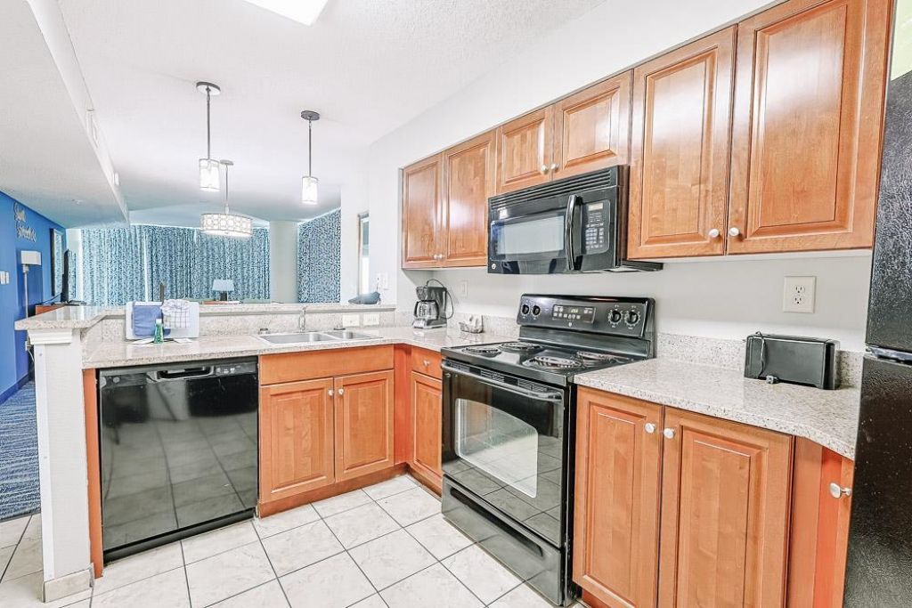 5200 N Ocean Blvd. Photo 10