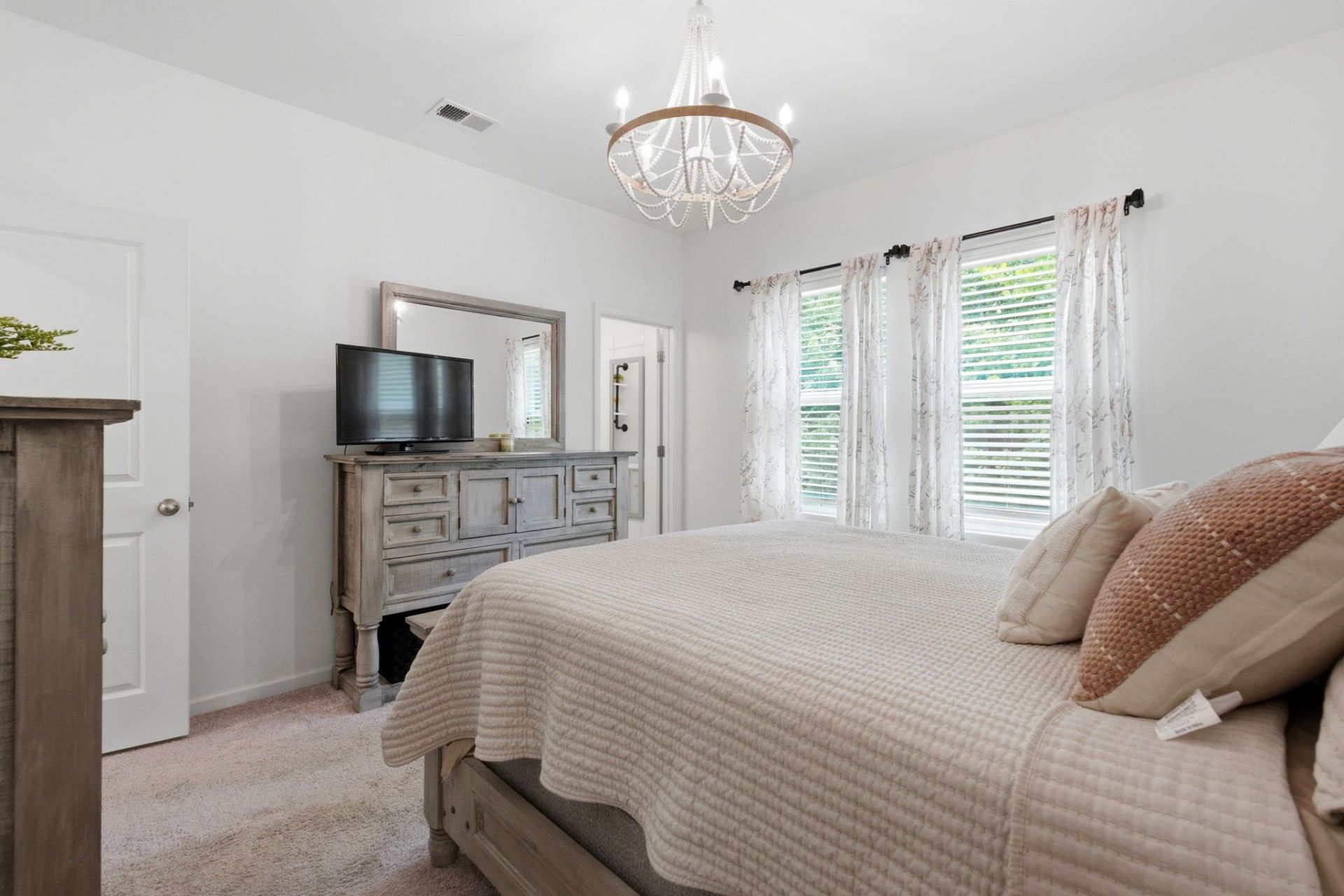 152 Plantersfield Dr. Photo 14