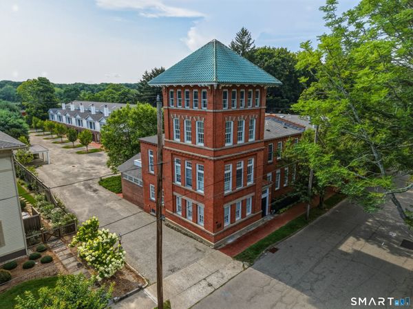 18 Fair, Unit 3, Guilford, CT 06437