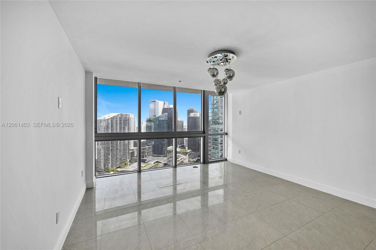 90 SW 3rd St , Unit PH-17, Miami, FL 33130 Photo