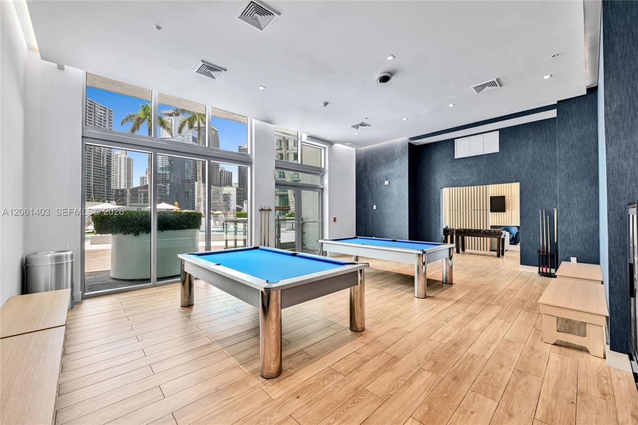 90 SW 3rd St , Unit PH-17, Miami, FL 33130 Photo