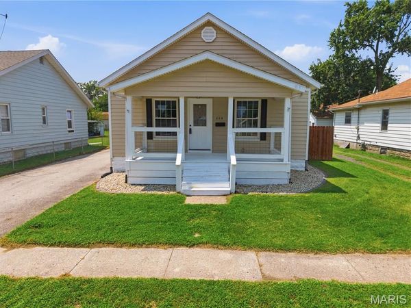 509 Bowman Avenue, East Alton, IL 62024