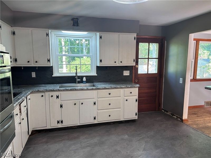 79 Hickory Hill Road , Painesville, OH 44077 Photo 5