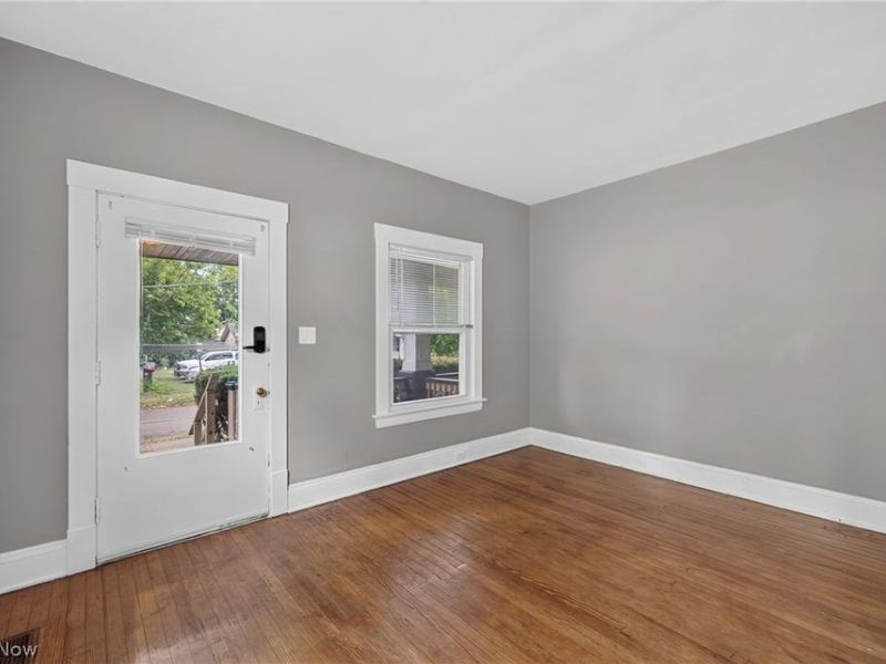 4103 Cypress Avenue , Cleveland, OH 44109 Photo 6
