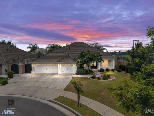 6113 Dartmoor Wood Avenue, Bakersfield, CA 93314
