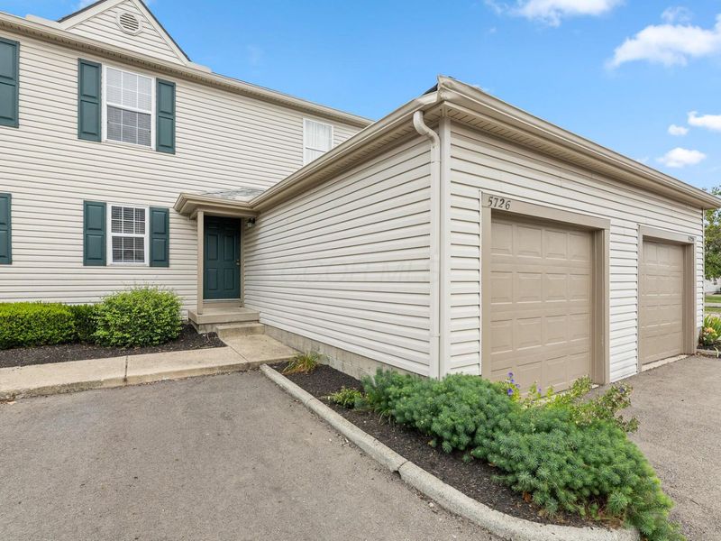5726 Snow Drive, Unit 128D, Hilliard, OH 43026 Photo 1