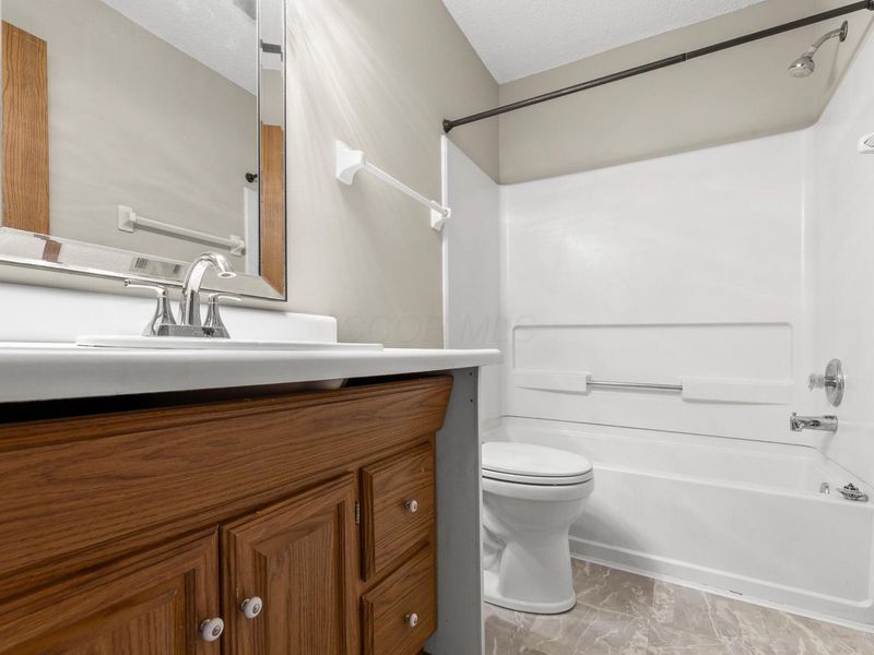 5726 Snow Drive, Unit 128D, Hilliard, OH 43026 Photo 14