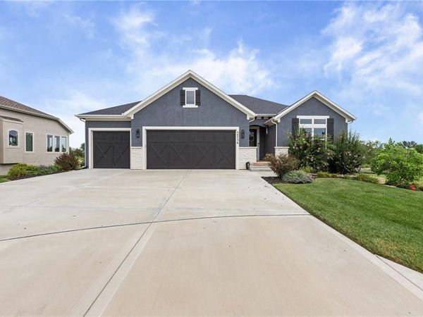24736 W 112th Street, Olathe, KS 66061