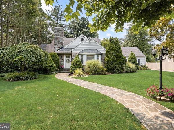 505 W CRYSTAL LAKE AVENUE, HADDON TOWNSHIP, NJ 08033