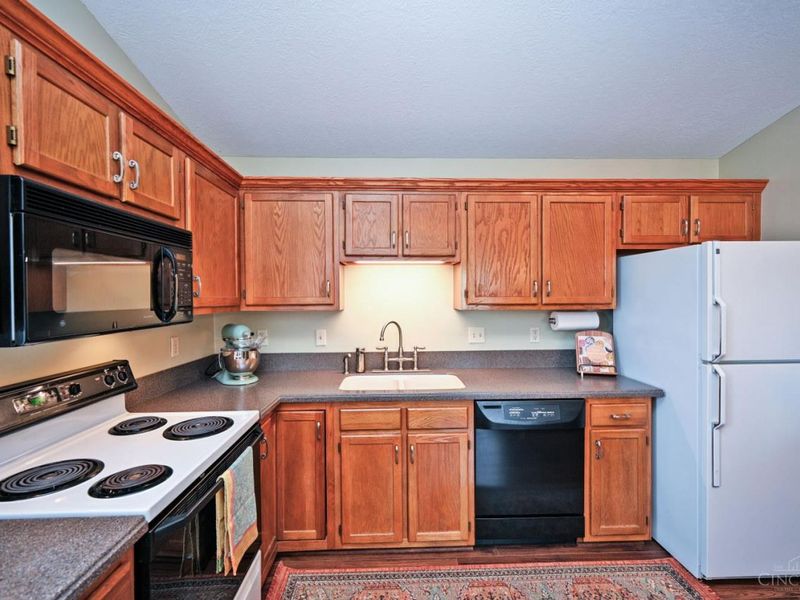 8784 Carrousel Park Circle, Unit 128, Colerain Township, OH 45251 Photo 14
