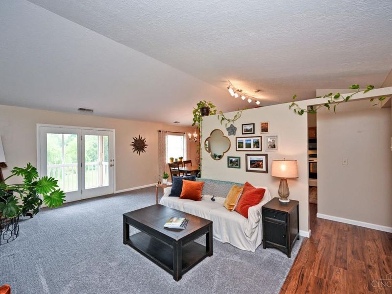 8784 Carrousel Park Circle, Unit 128, Colerain Township, OH 45251 Photo 5