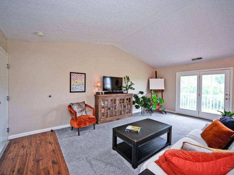 8784 Carrousel Park Circle, Unit 128, Colerain Township, OH 45251 Photo 7