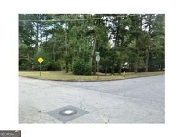 411 Safari Circle, Unit 1, Stone Mountain, GA 30083