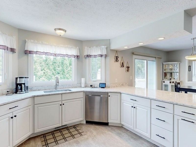 445 Blossom Circle , Tallmadge, OH 44278 Photo 19