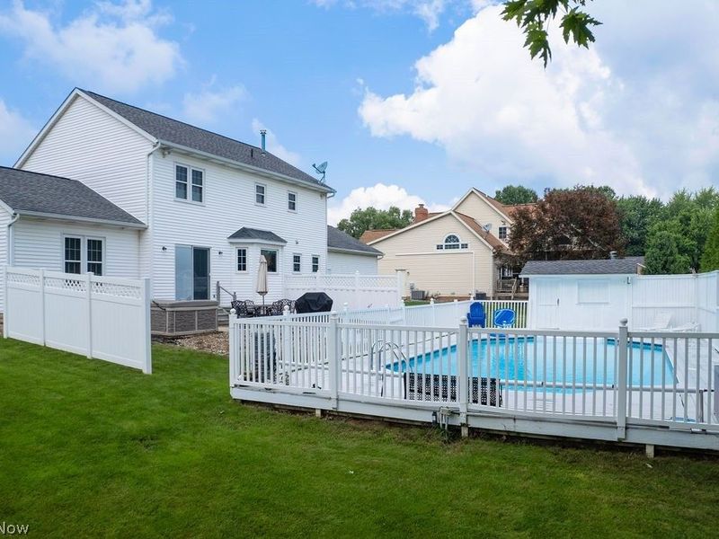 445 Blossom Circle , Tallmadge, OH 44278 Photo 6