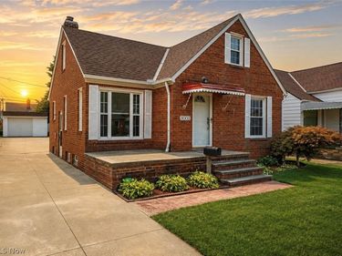 8003 Bertha Avenue, Parma, OH 44129