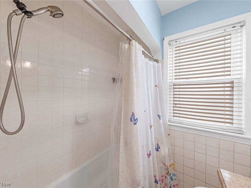 8003 Bertha Avenue, Parma, OH 44129 Photo 14