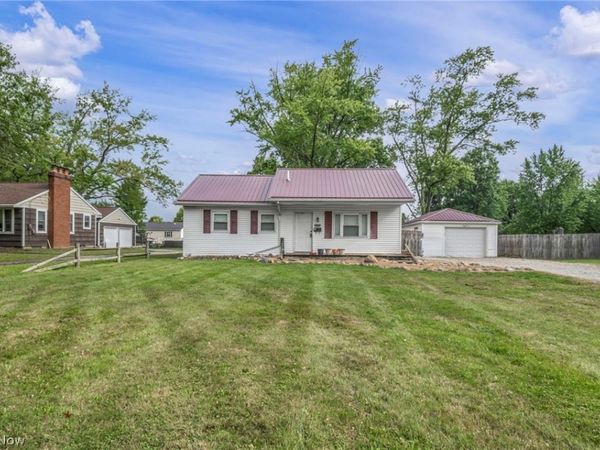 201 W Park Boulevard , Medina, OH 44256