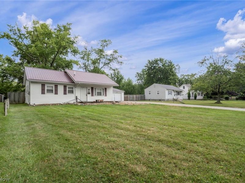 201 W Park Boulevard , Medina, OH 44256 Photo 2