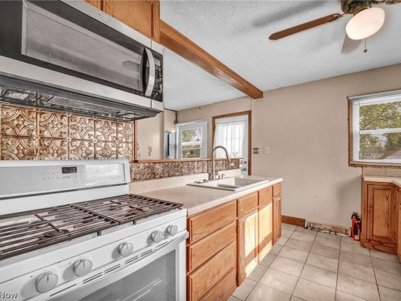 201 W Park Boulevard , Medina, OH 44256 Photo 9