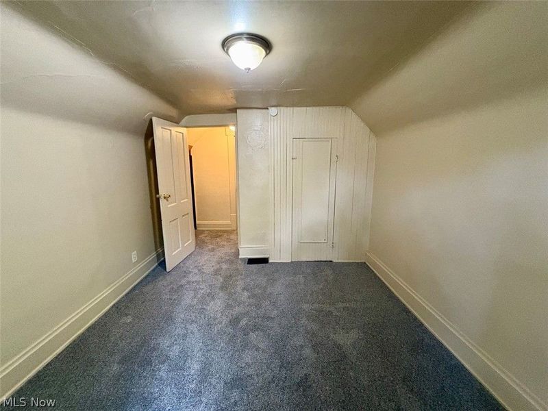 391 E Voris Street , Akron, OH 44311 Photo 12