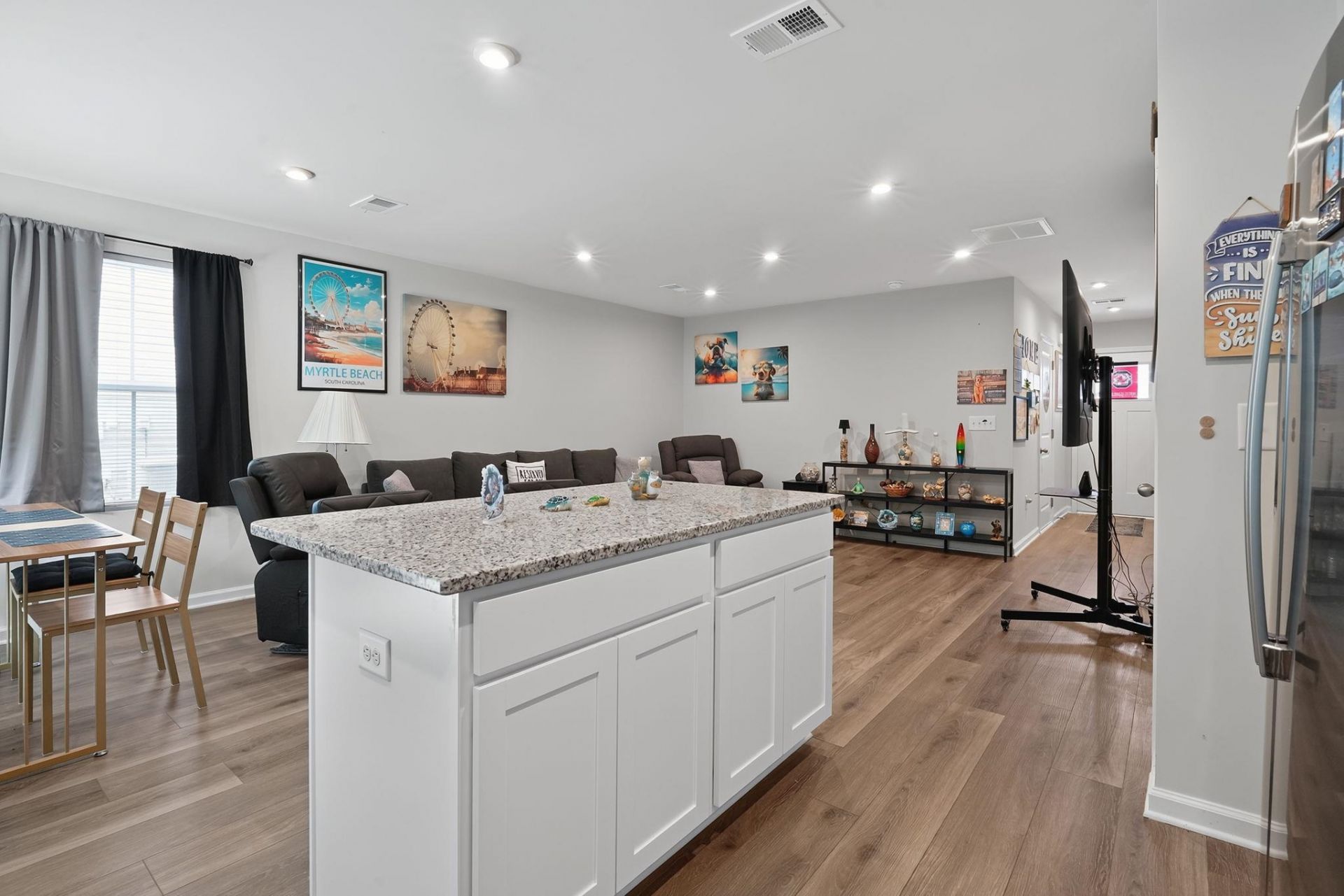 150 Villa Grande St.  Photo 12