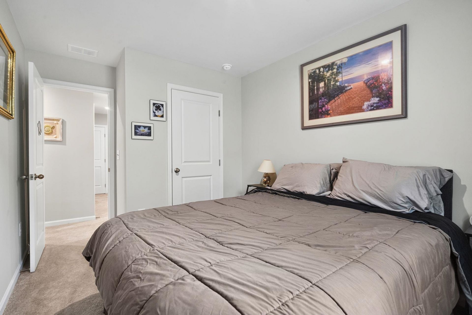 150 Villa Grande St.  Photo 26