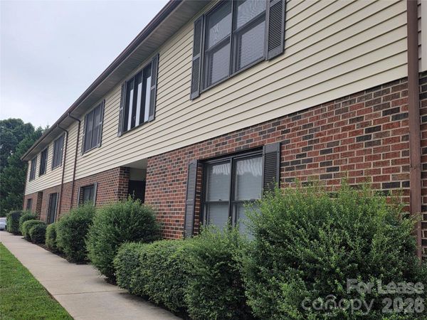 525 12th Street SW, Unit 26, Hickory, NC 28602