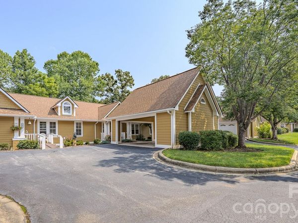 902 Woodlea Court , Asheville, NC 28806