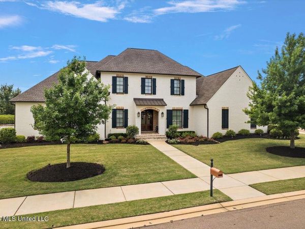 330 Lake Village Drive, Madison, MS 39110