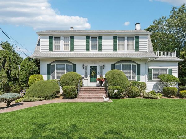43 Beverly Road , Merrick, NY 11566