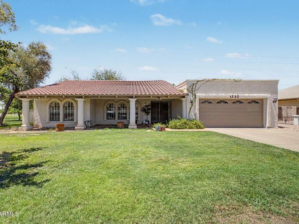 1232 N BARKLEY, Mesa, AZ 85203