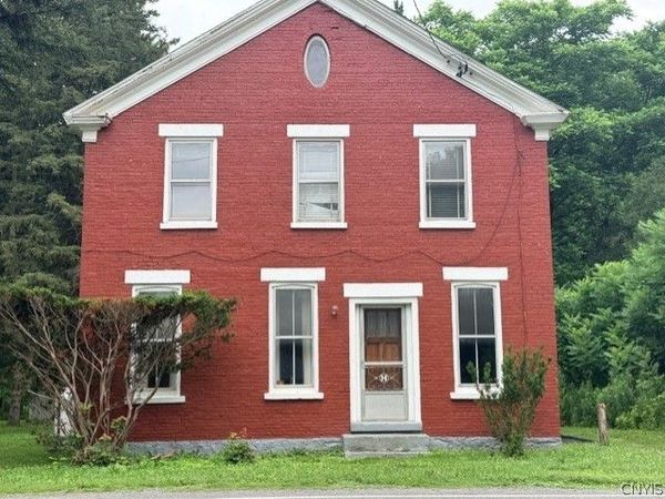 5579 Valley Road , Whitesboro, NY 13492