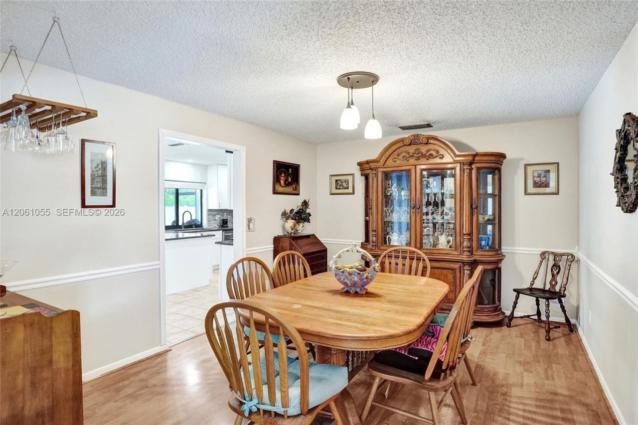 1221 NW 78th Ave, Plantation, FL 33322 Photo