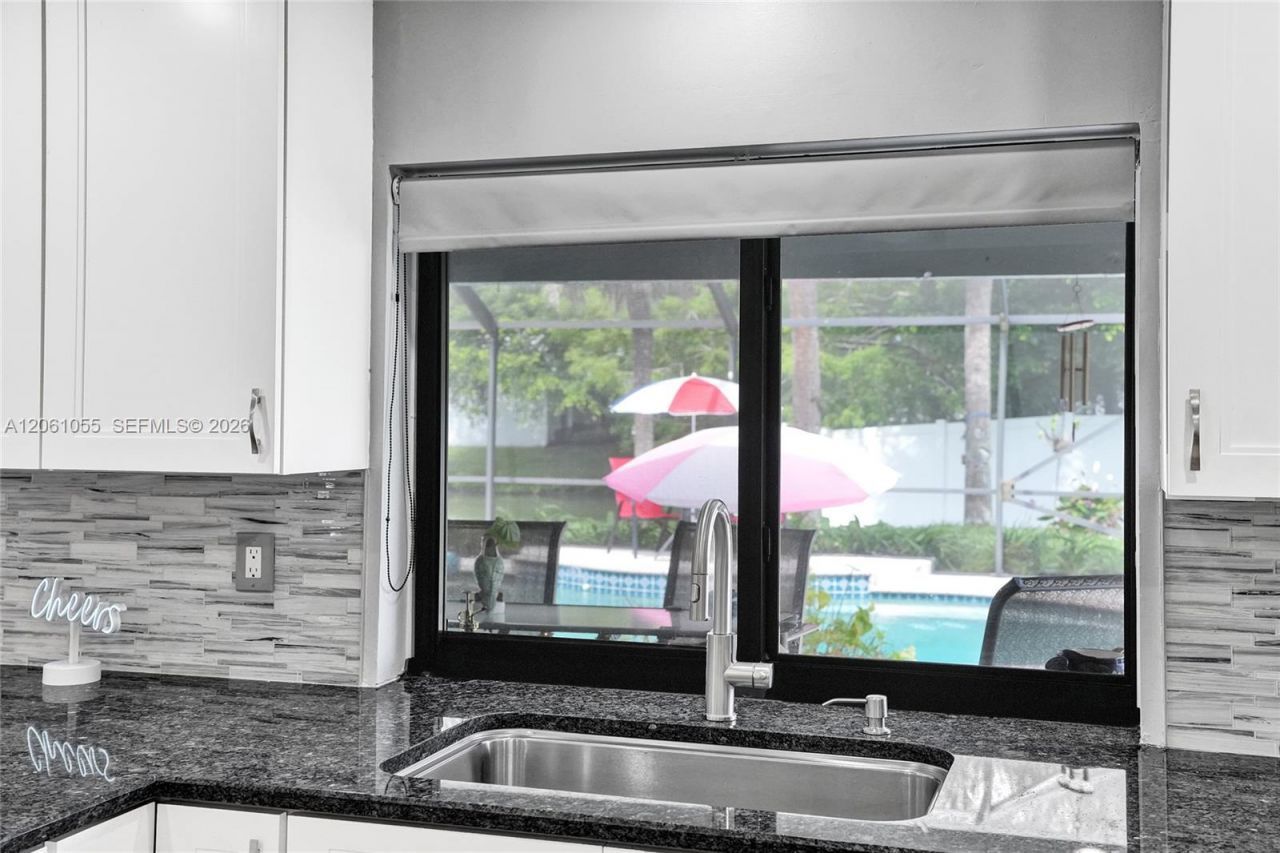 1221 NW 78th Ave, Plantation, FL 33322 Photo