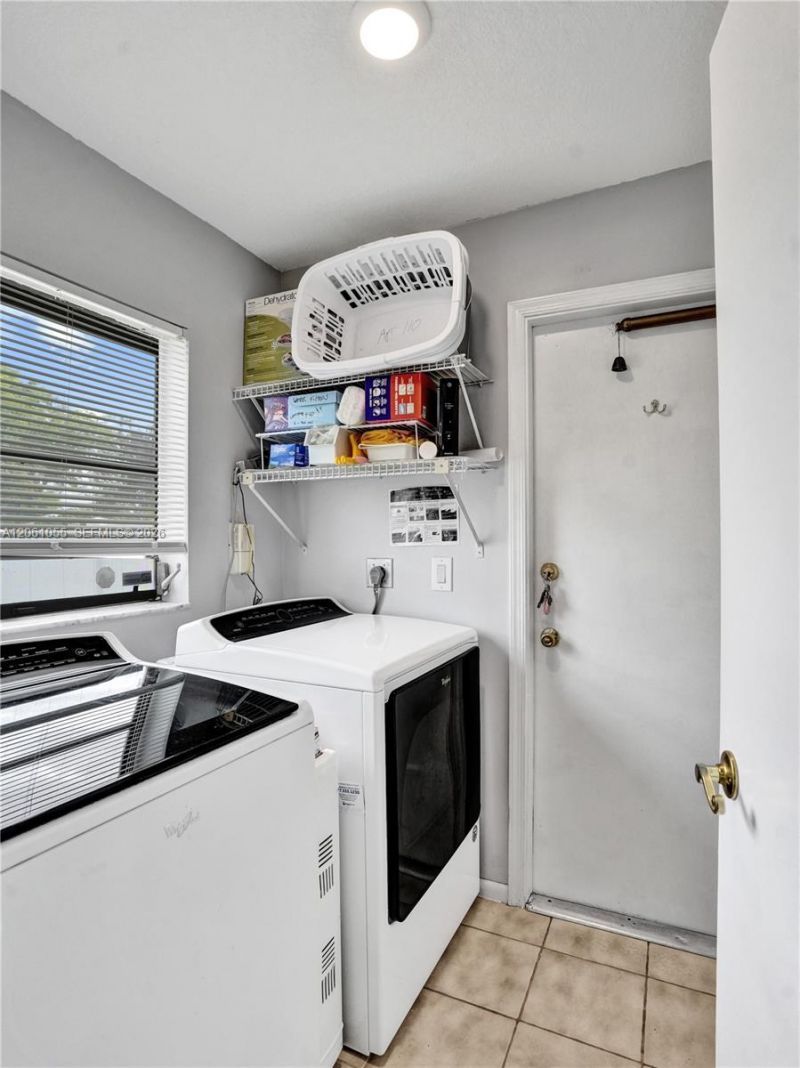 1221 NW 78th Ave, Plantation, FL 33322 Photo