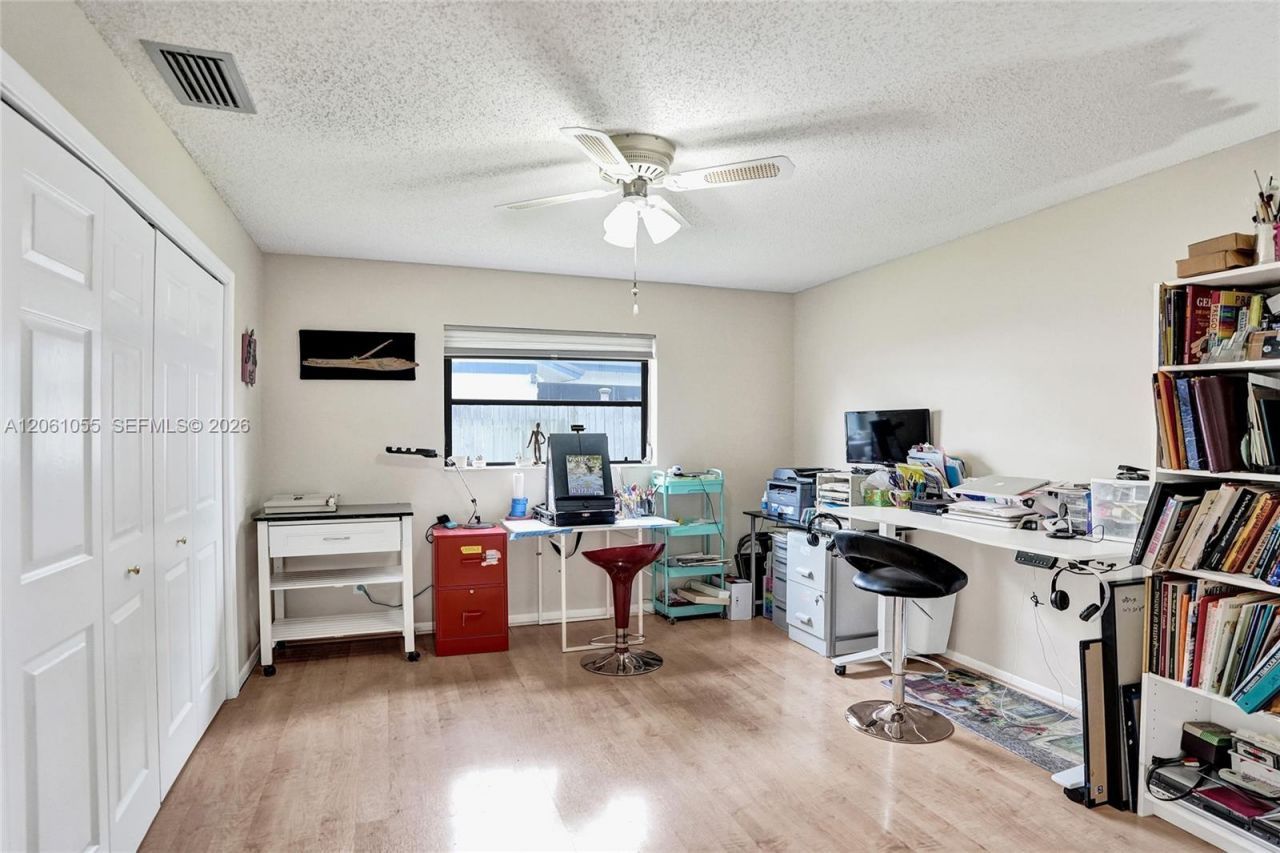 1221 NW 78th Ave, Plantation, FL 33322 Photo