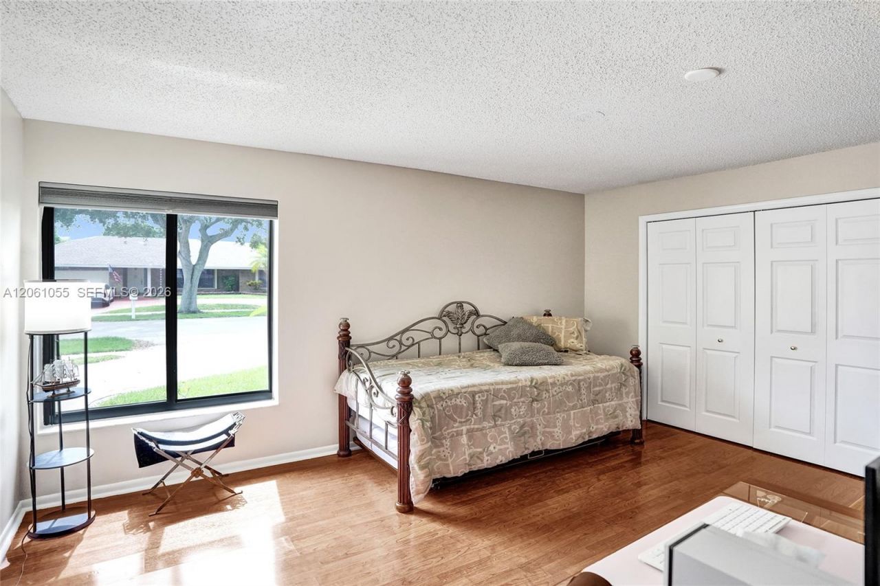 1221 NW 78th Ave, Plantation, FL 33322 Photo
