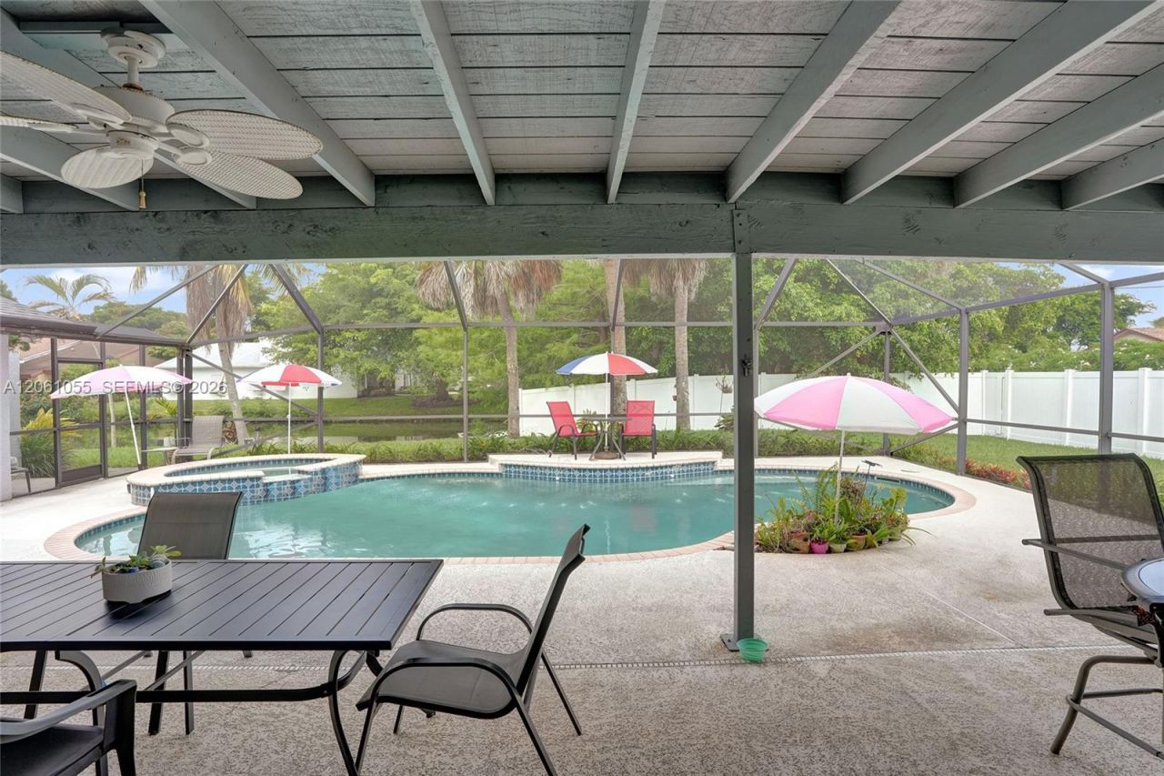 1221 NW 78th Ave, Plantation, FL 33322 Photo